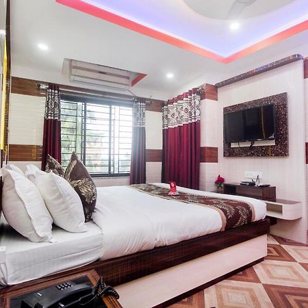 Oyo 16064 Tirupati Lodge Siliguri Εξωτερικό φωτογραφία