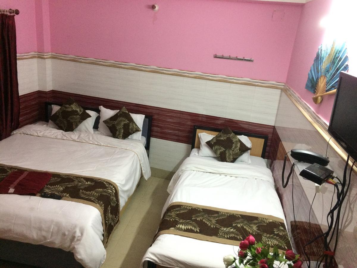 Oyo 16064 Tirupati Lodge Siliguri Εξωτερικό φωτογραφία