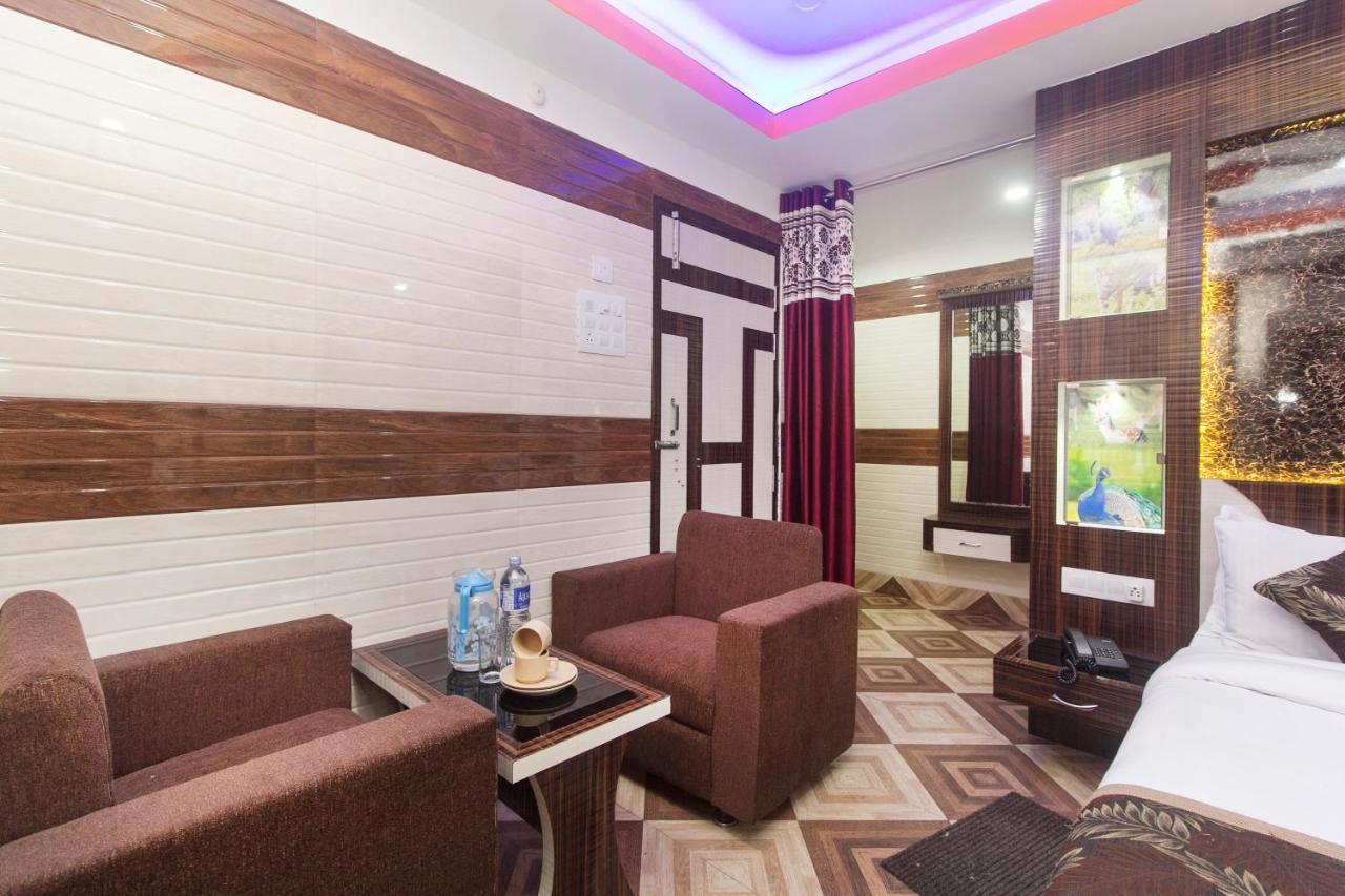 Oyo 16064 Tirupati Lodge Siliguri Εξωτερικό φωτογραφία